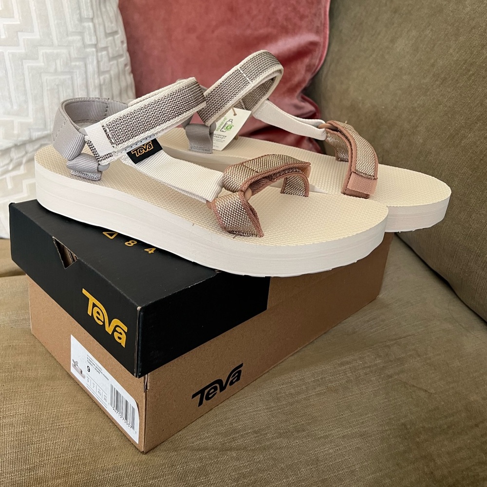 Women’s Midform Universal Karina Tevas
